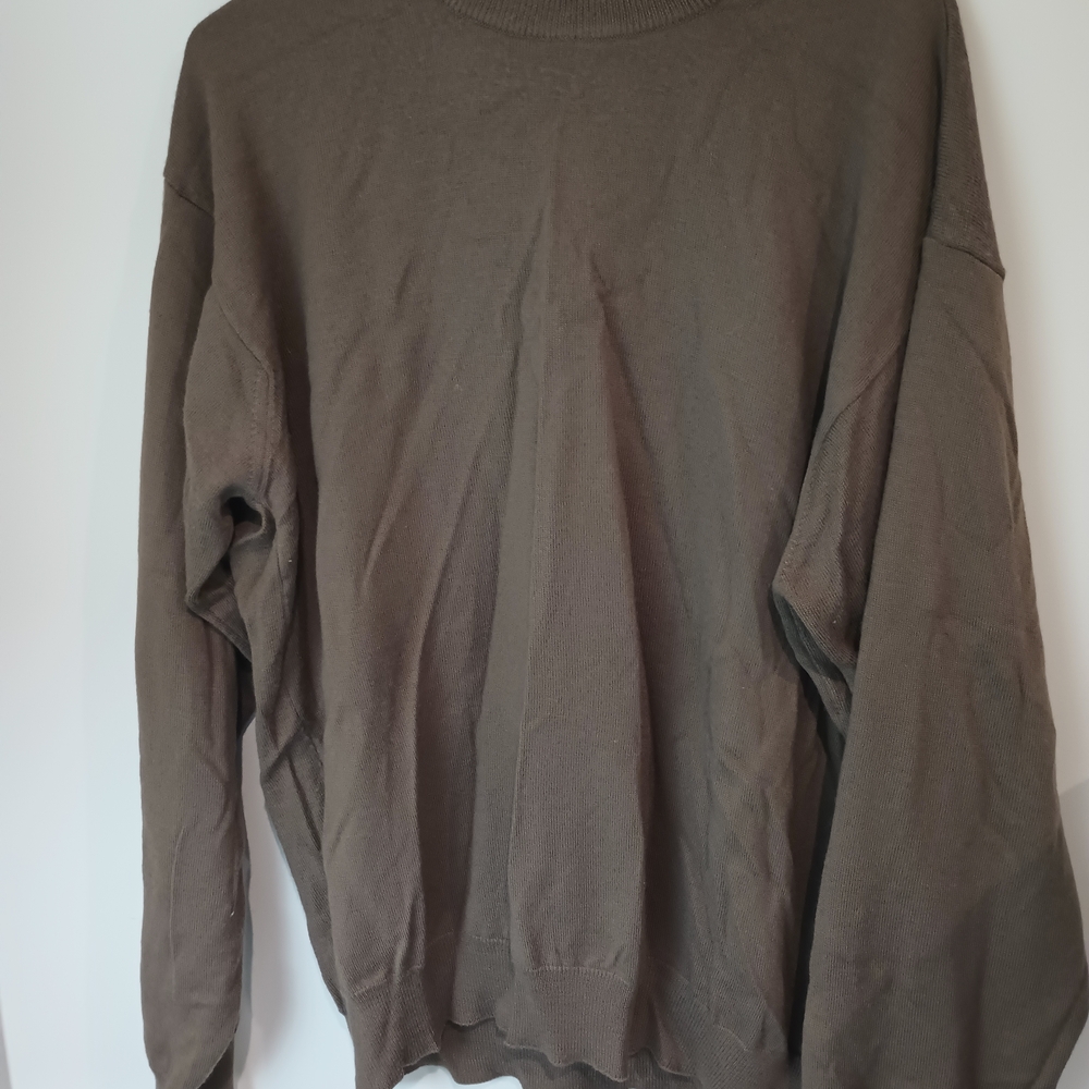 Preswick & Moore Men's Crewneck Sweater in Brown